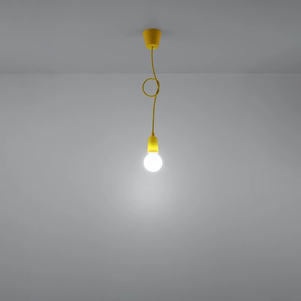 Lampe suspendue en pvc jaune 9x90cm Diego 1 - Sollux - The Cool Republic