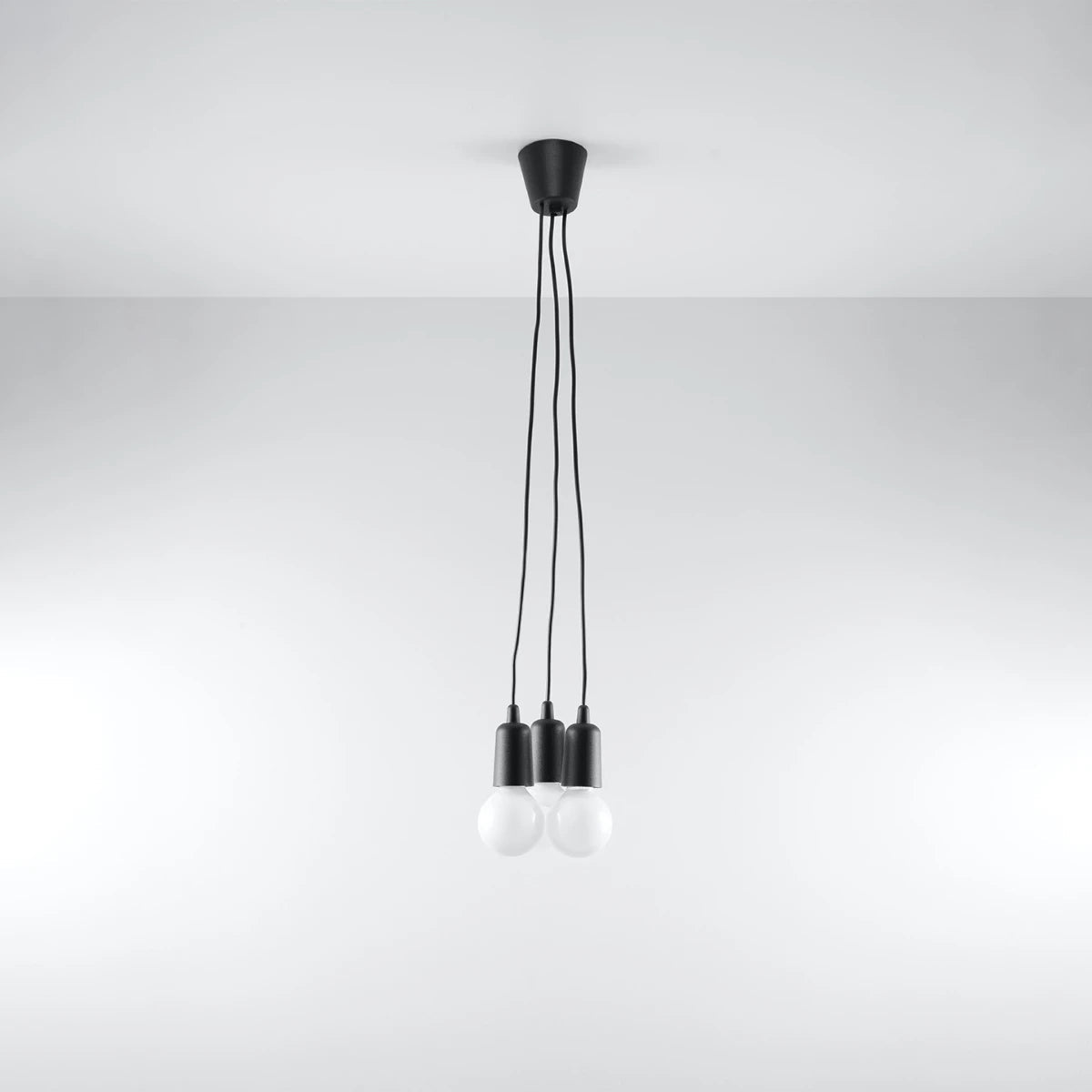 Lampe suspendue en pvc noir 15x90cm Diego 3 - Sollux - The Cool Republic