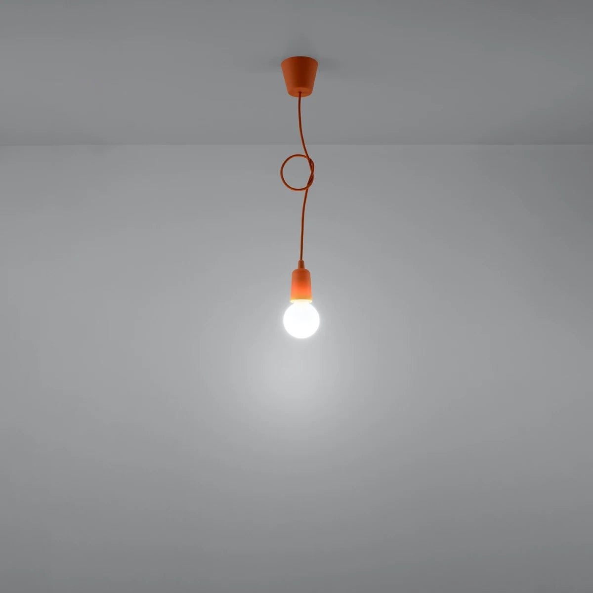 Lampe suspendue en pvc orange 9x90cm Diego 1 - Sollux - The Cool Republic