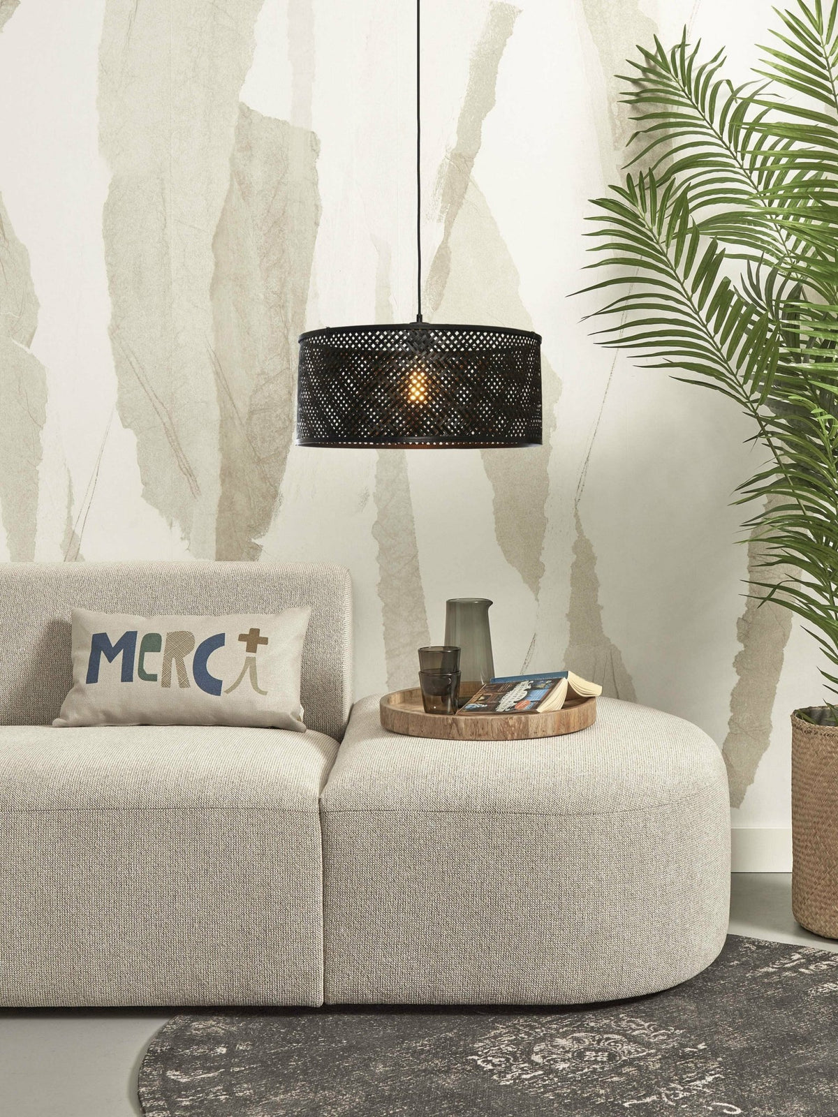 Lampe suspendue ronde en bambou noir 50x22 cm Java - Good & Mojo - The Cool Republic