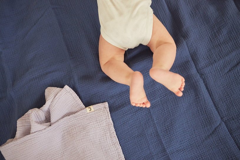 Lange en gaze de coton 90 x 90 cm bleu marine Les Petits - The Cool Republic - The Cool Republic