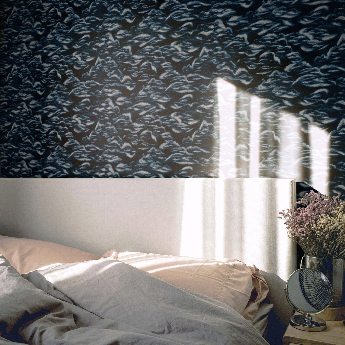 Lé de papier peint noir Marie - MUES Design - The Cool Republic