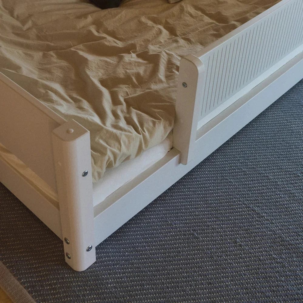 Lit bas à barreaux pour enfant en bois blanc 210x101x47,2cm Montessori White - Flexa — vue 5
