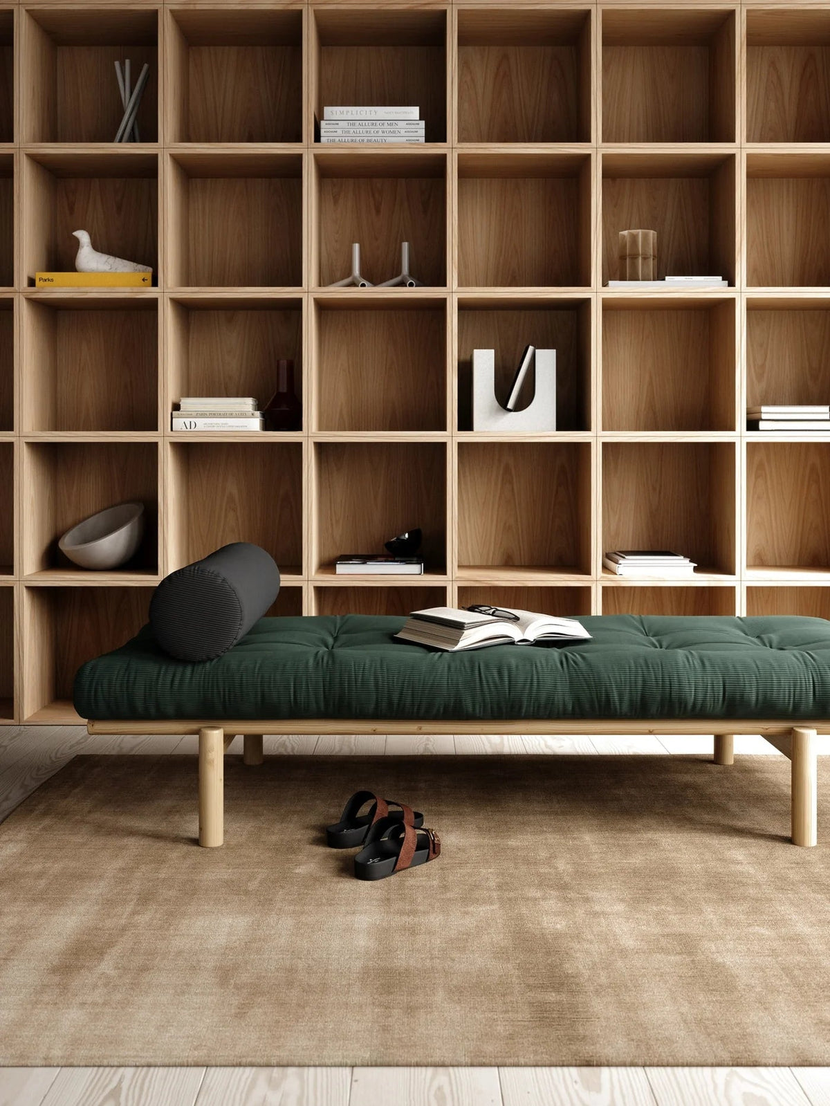 Lit de jour en pin clair et velours côtelé marron fudge Next Daybed - Karup Design - The Cool Republic