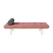 Lit de jour en pin clair et velours côtelé rose sorbet Next Daybed - Karup Design - The Cool Republic