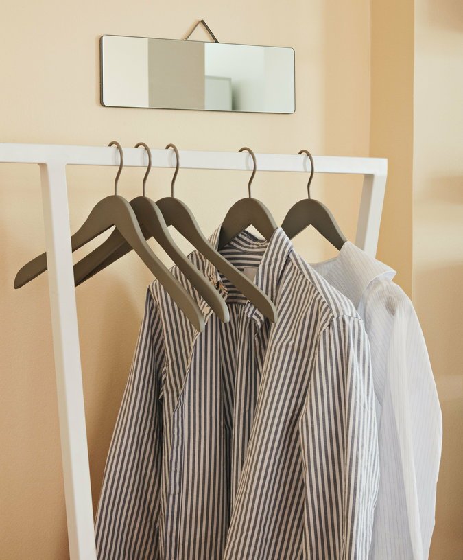 Lot de 4 cintres fins gris - HAY - The Cool Republic