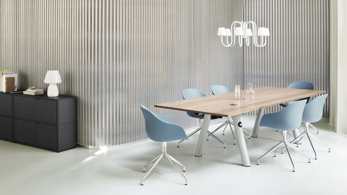 Lustre design 6 bras et abat-jours en verre opale soufflé bouche 745 Apollo - Hay - The Cool Republic