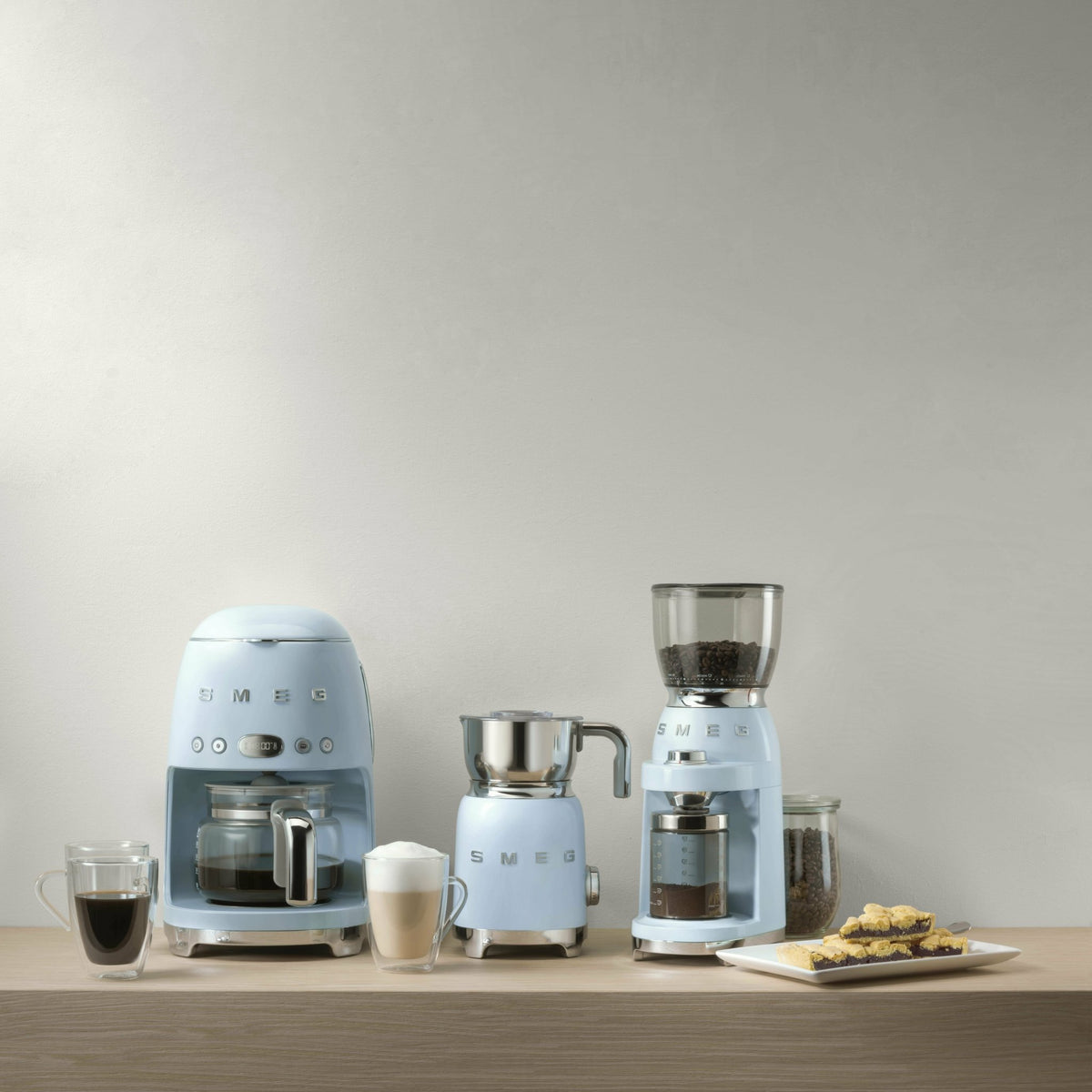 Machine à café Filtre bleu azur 1,4 L Années 50 - Smeg - The Cool Republic