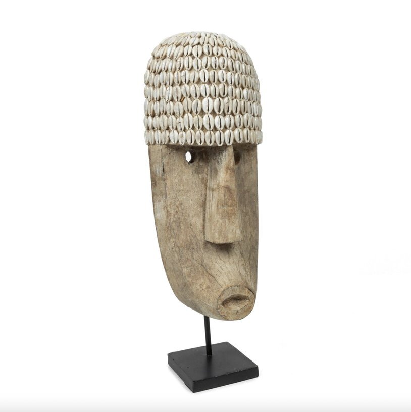 Masque de Cowrie sur pied L - Bazar Bizar - The Cool Republic