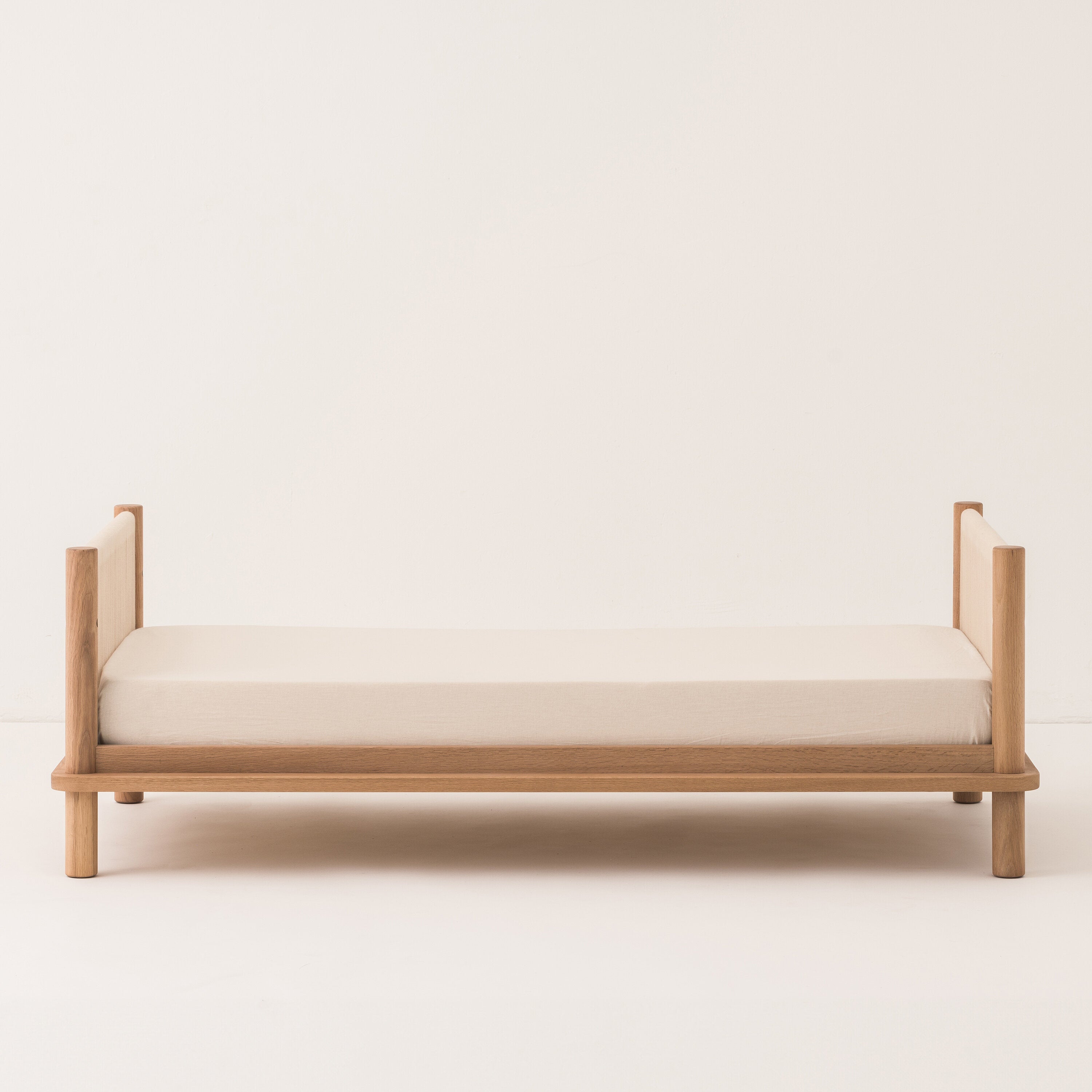 Latitude Letto per bambini in rovere massiccio naturale 70x140 cm - Nobodinoz