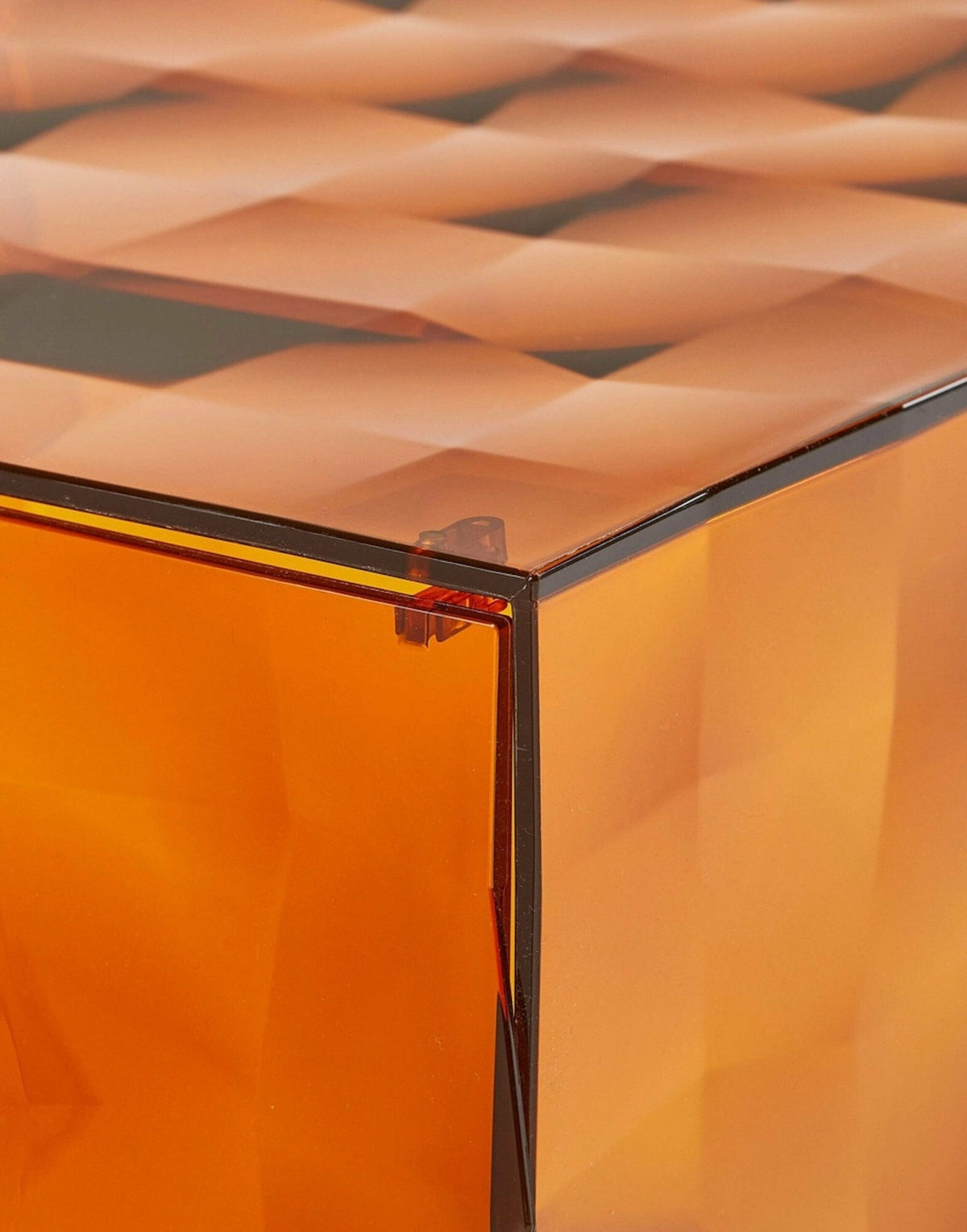 Meuble de rangement avec porte en polyméthacrylate fumé 40 x 41 cm Optic - Kartell - The Cool Republic