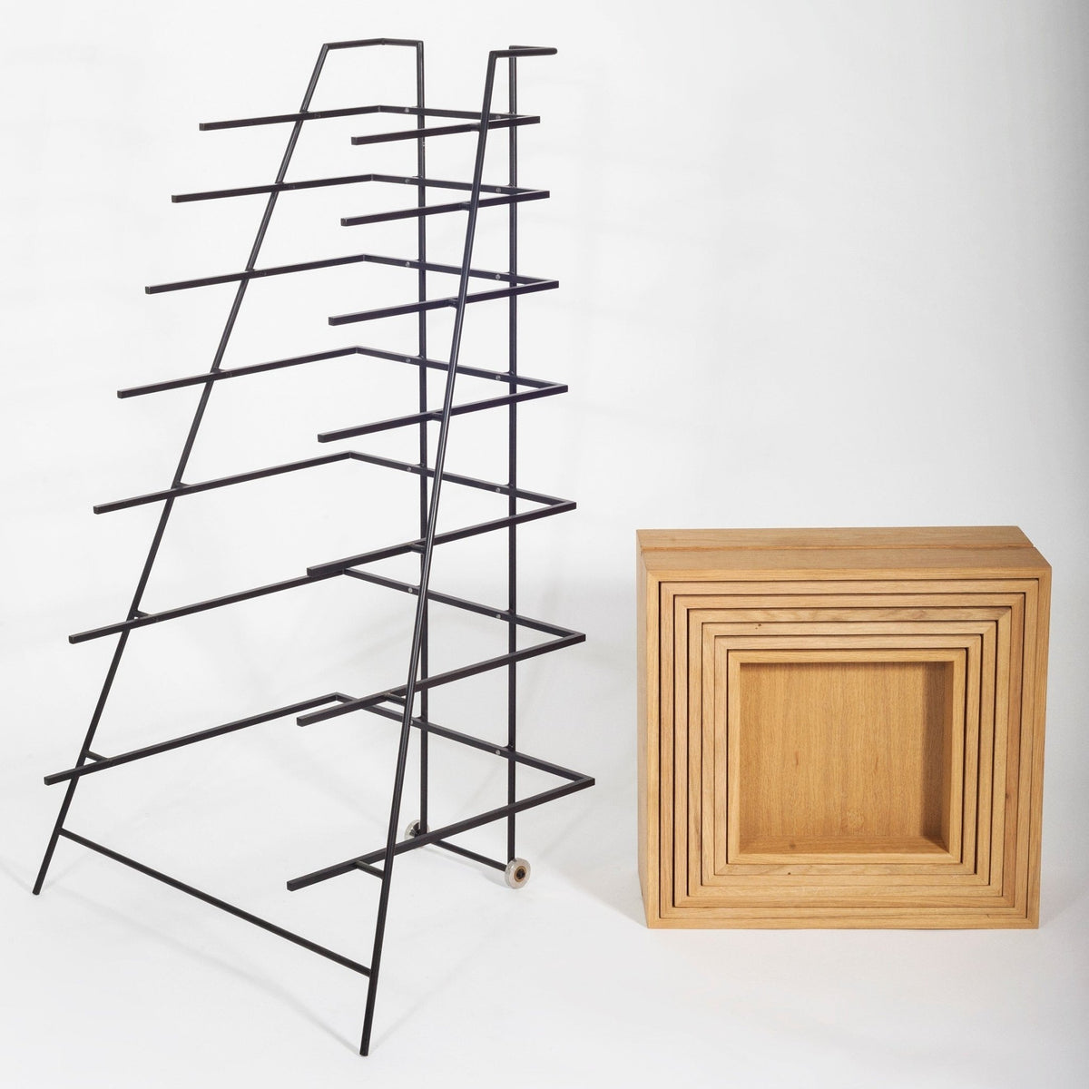 Meuble de rangement design en chêne à tiroirs Sutoa - Frama - The Cool Republic