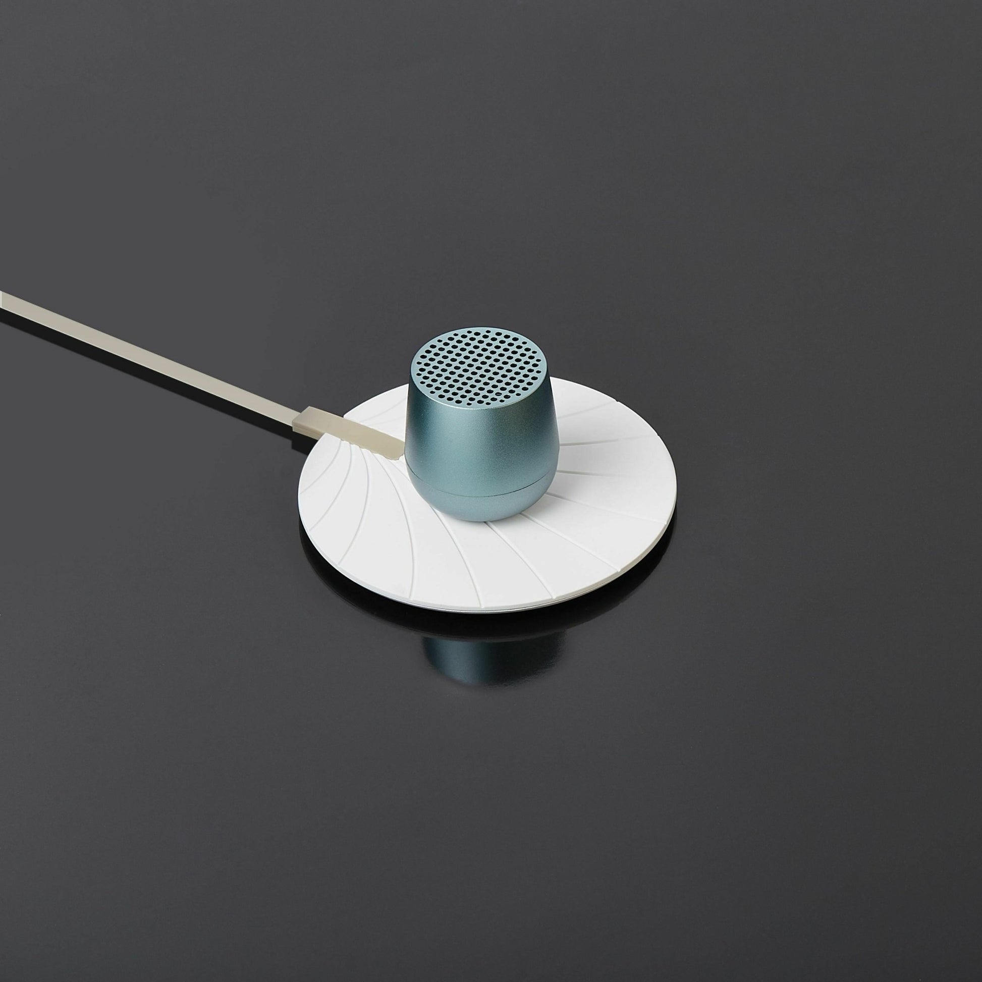 Mini enceinte bluetooth bleu clair Mino+ - Lexon Design - The Cool Republic