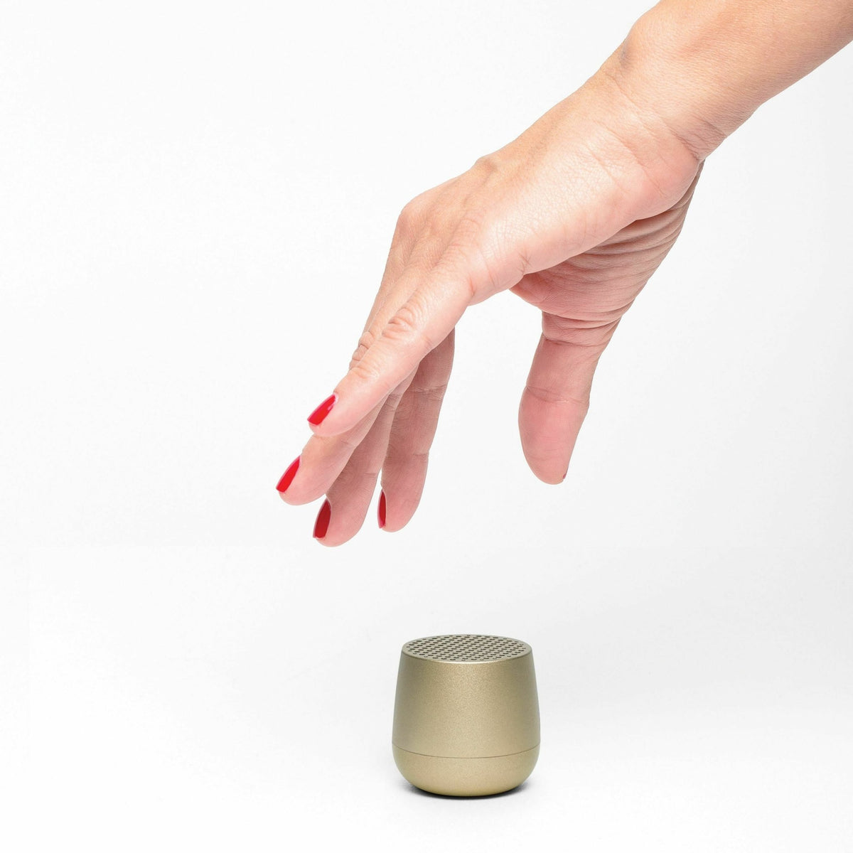Mini enceinte bluetooth doré Mino+ - Lexon Design - The Cool Republic