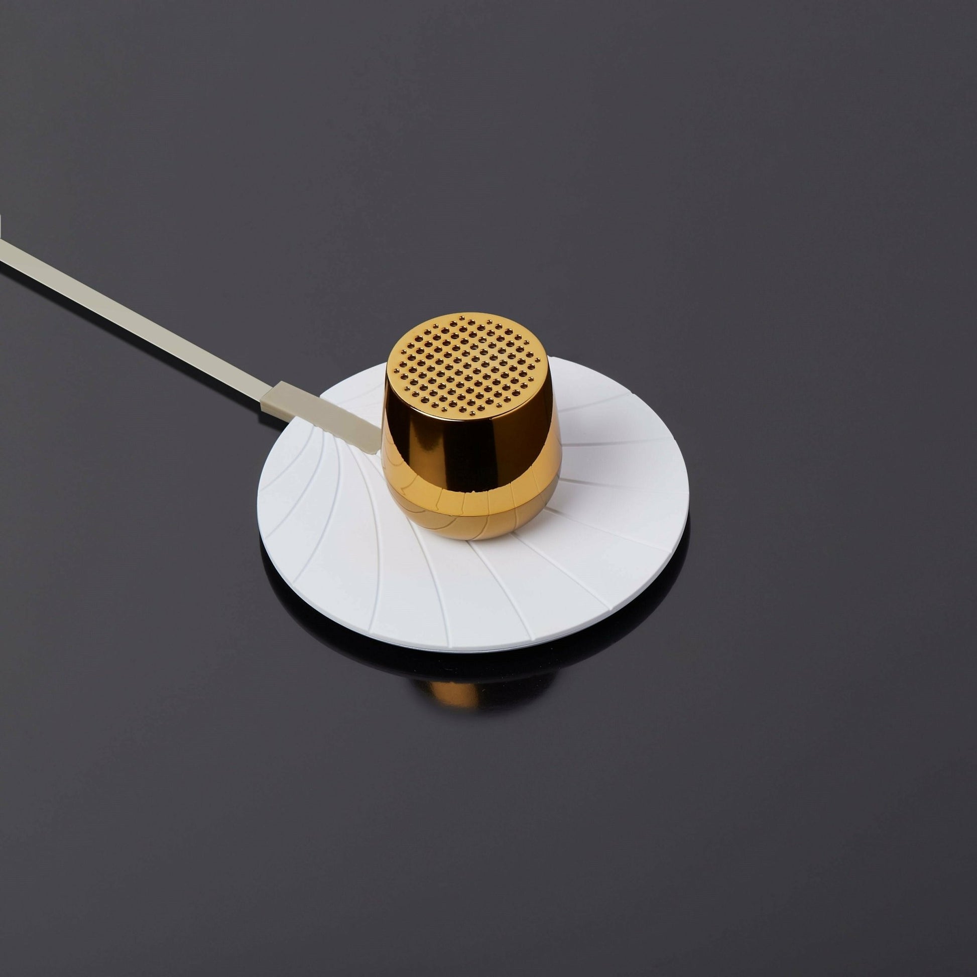 Mini enceinte bluetooth gold Mino+ - Lexon Design - The Cool Republic