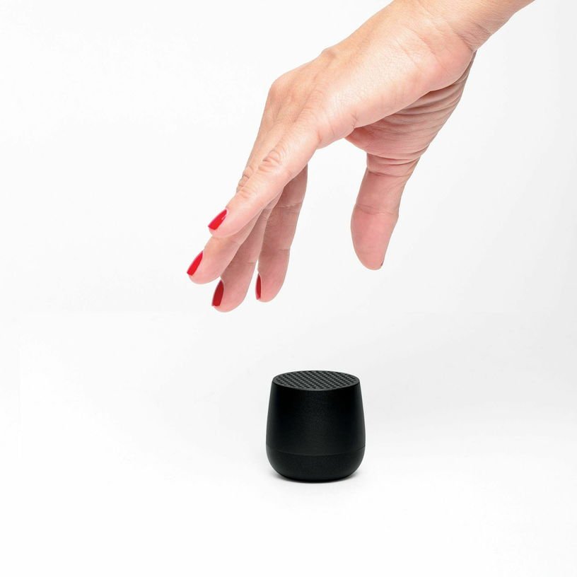 Mini enceinte bluetooth noire Mino+ - Lexon Design - The Cool Republic