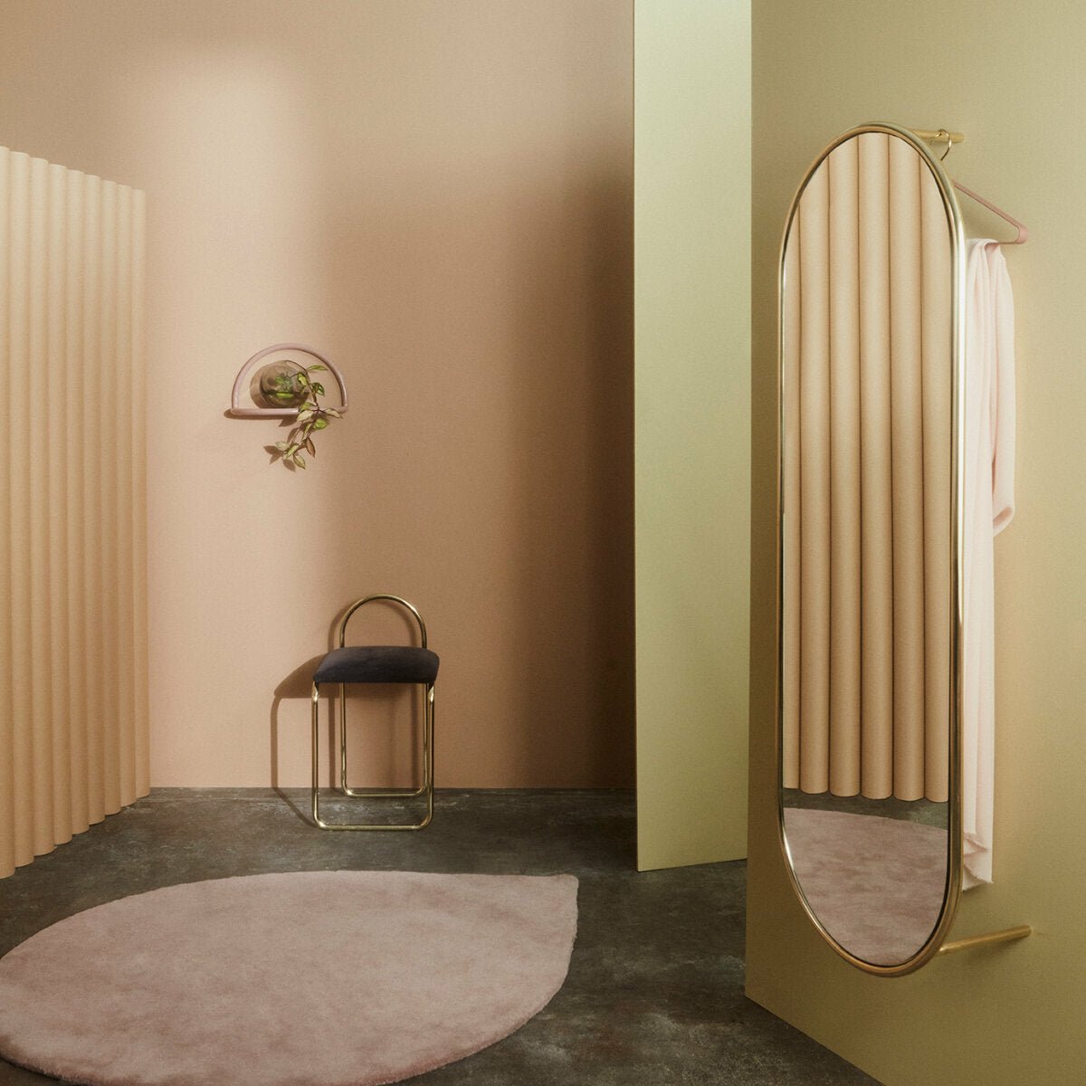 Miroir de garde-robe gold Angui - AYTM - The Cool Republic