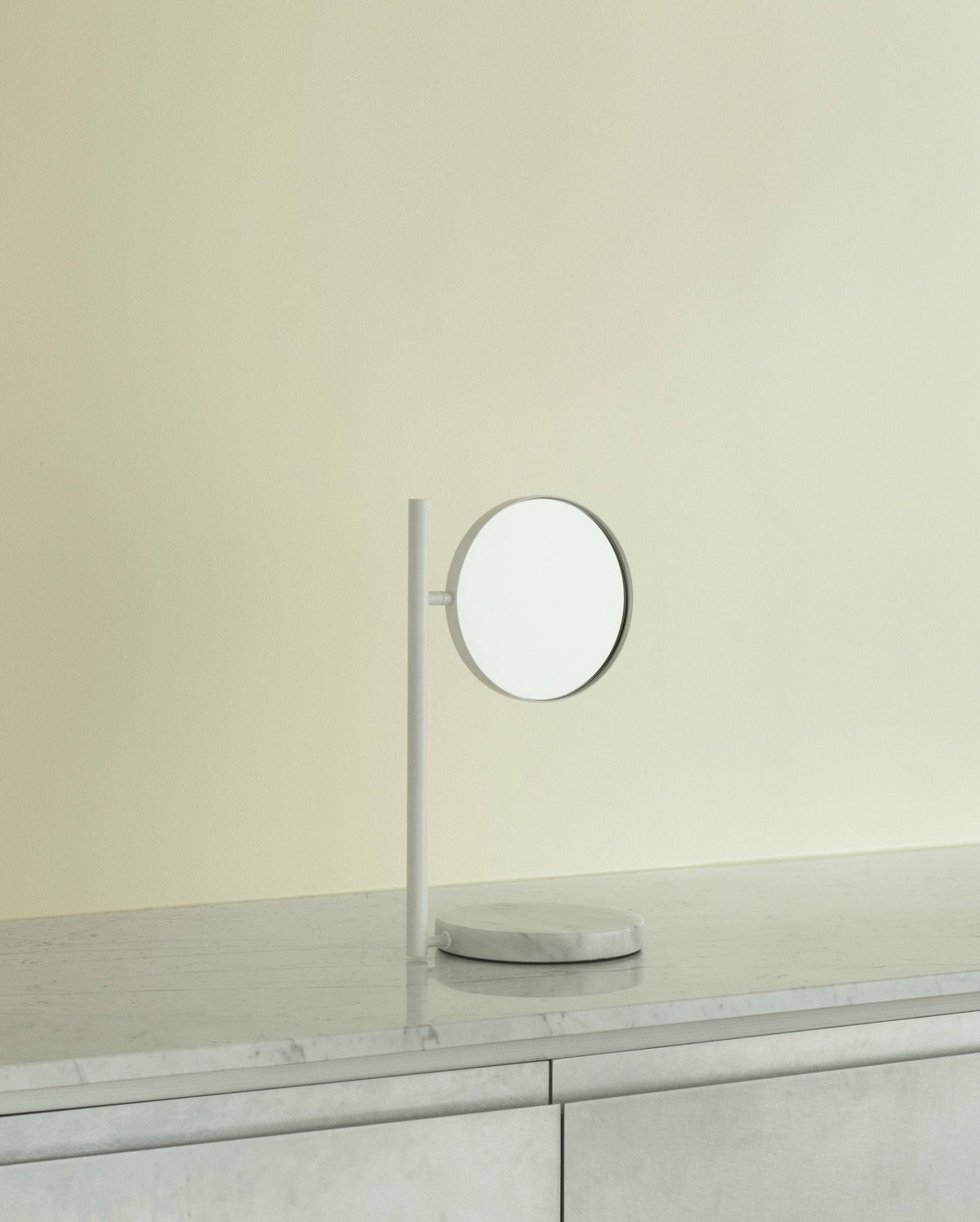 Miroir de table blanc blanc - Normann Copenhagen - The Cool Republic