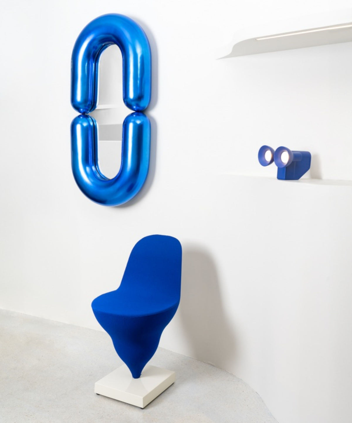 Miroir design en céramique bleu brillant 110cm Zodiac - Moustache