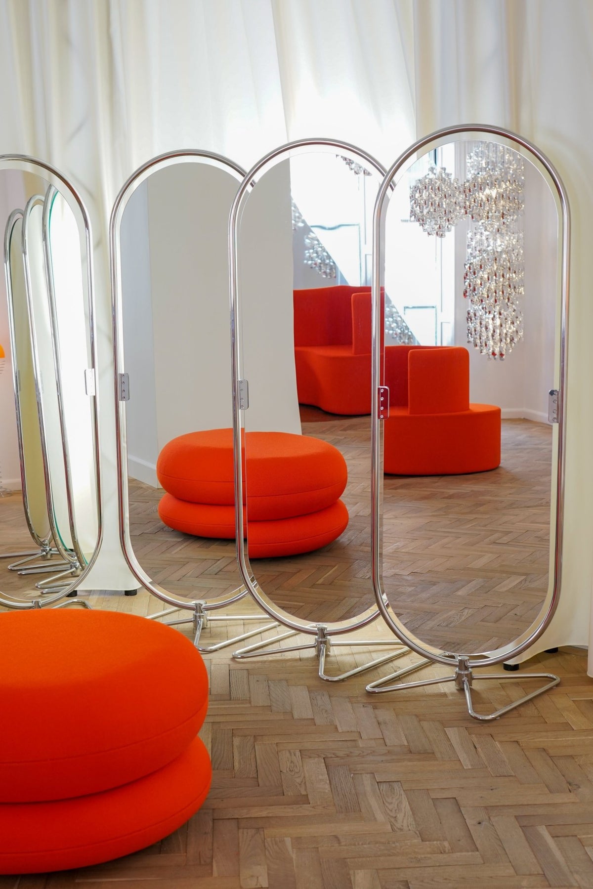 Miroir en acier chromé 59x169cm Systeme 123 - Verpan - The Cool Republic