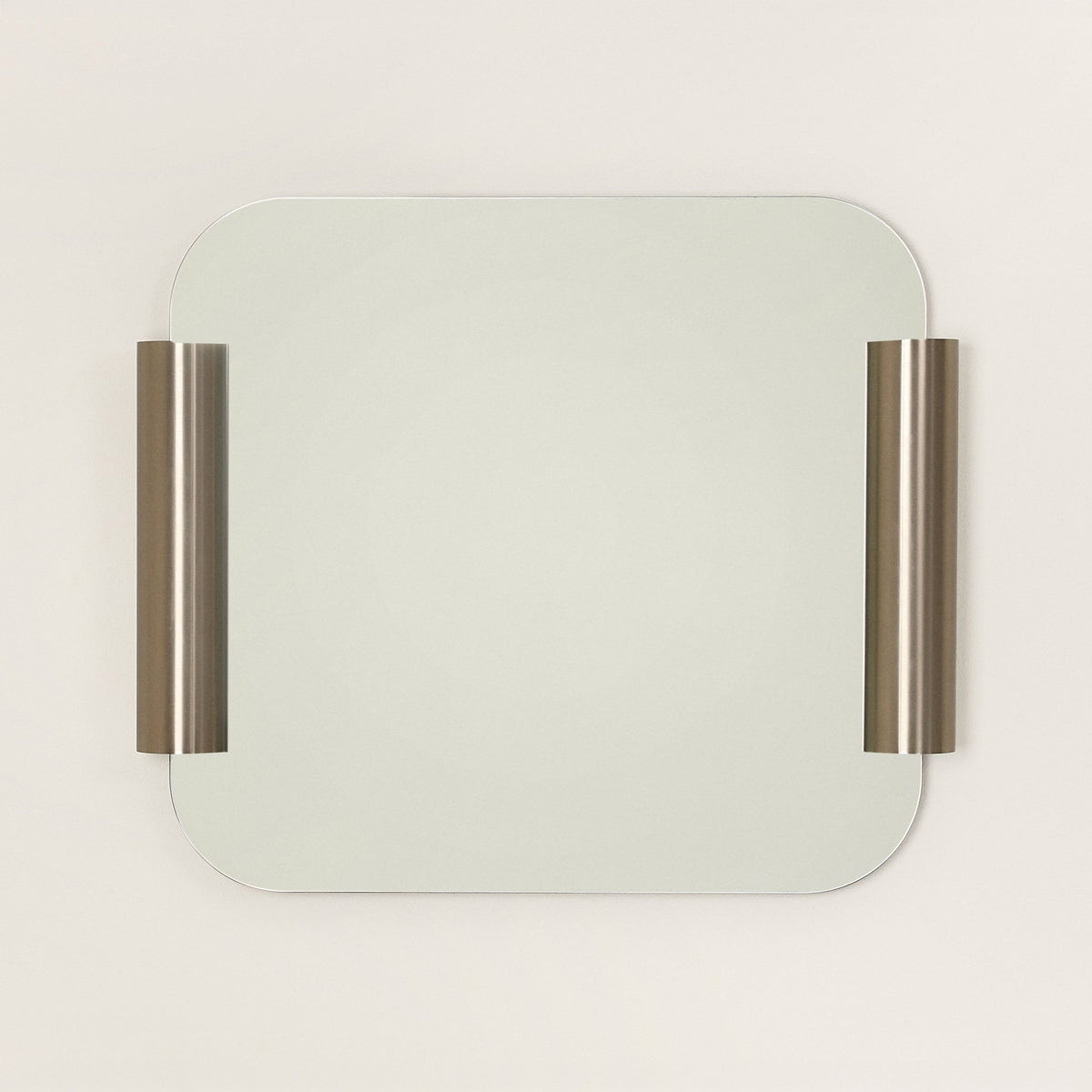 Miroir en acier inoxydable brossé 60 x 65 x 7 cm Roll - Nobodinoz - The Cool Republic