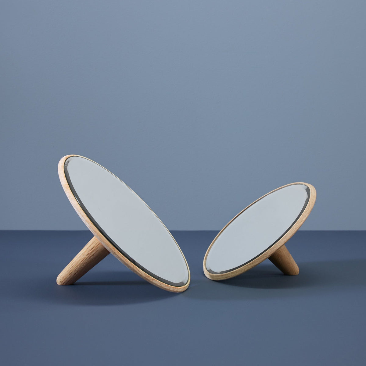 Miroir en chêne avec poignée Barb L - Woud - The Cool Republic