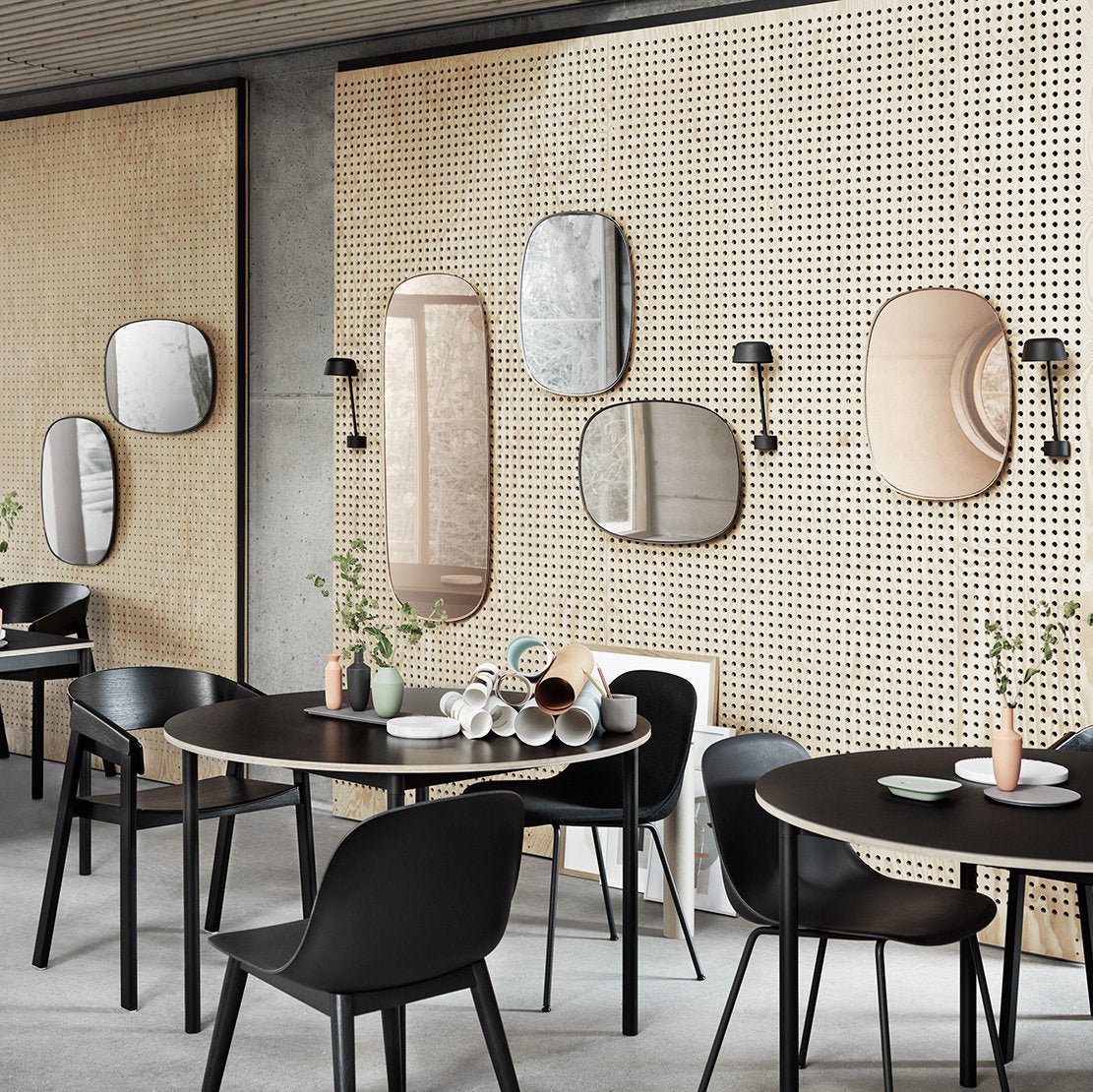 Miroir gris s Framed - Muuto - The Cool Republic