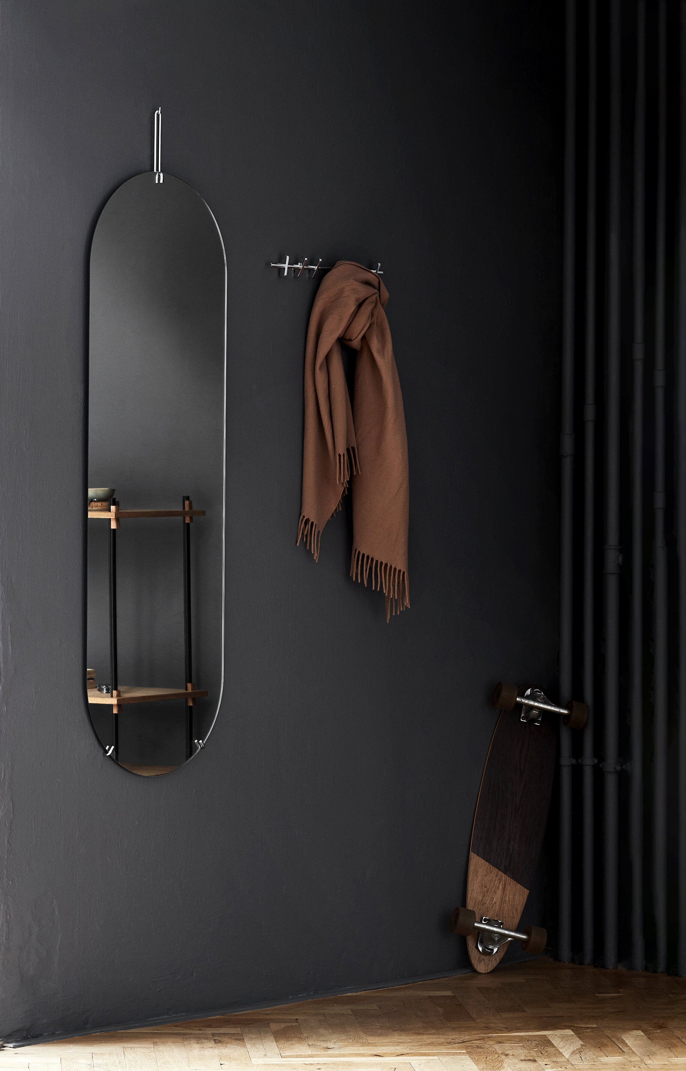 Miroir mural chromé 133 cm Tall Wall - Moebe