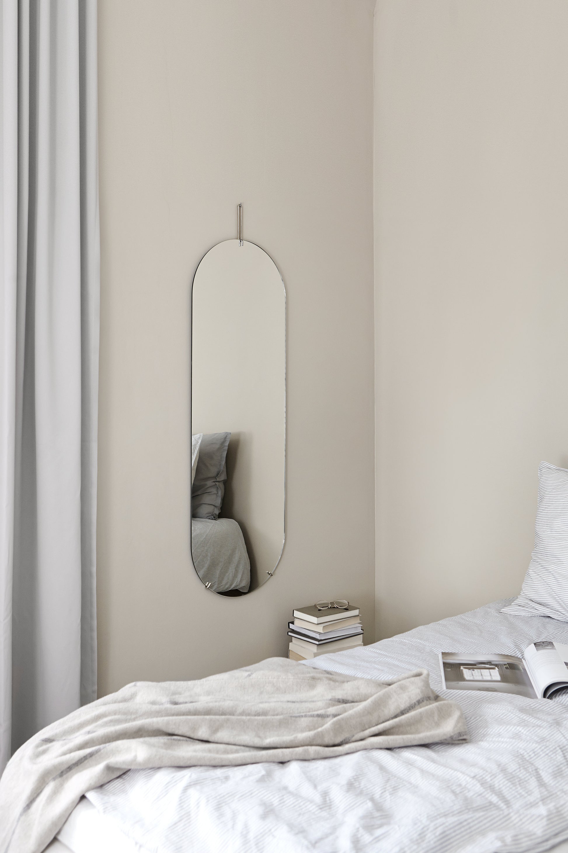 Miroir mural chromé 133 cm Tall Wall - Moebe