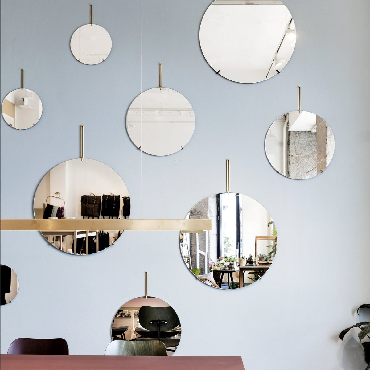 Miroir mural en laiton 50 cm - Moebe - The Cool Republic