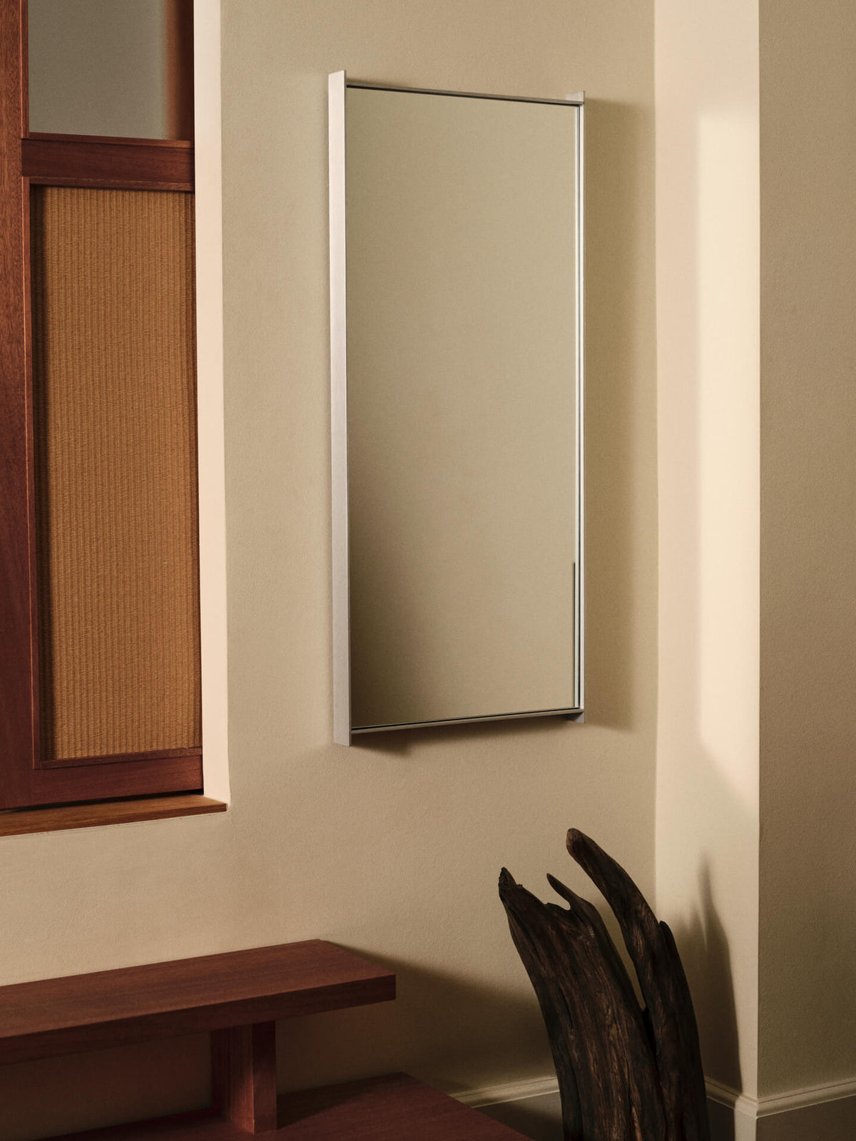 Miroir mural rectangulaire en aluminium 45 x 5 x 104 cm Lager - Ferm Living - The Cool Republic