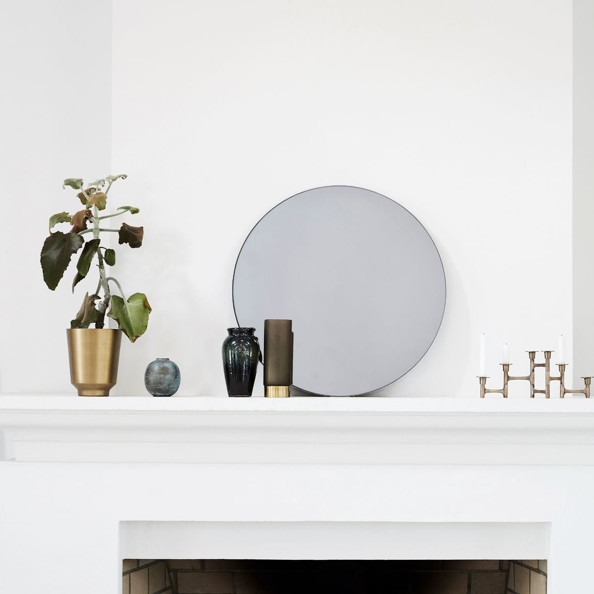 Miroir rond gris 80 cm Walls - House Doctor - The Cool Republic