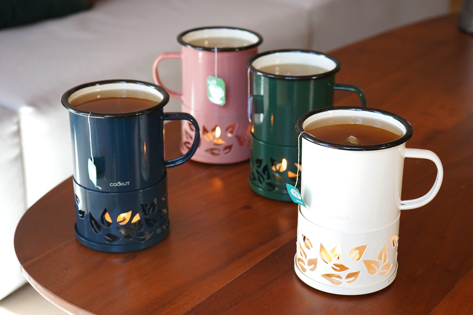 Mug à thé chauffant à la bougie en métal émaillé bleu marine Sixtea - Cookut