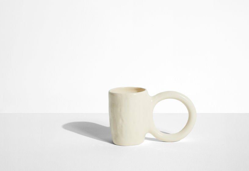 Mug en faïence vanille 12 cm Donut - Petite Friture - The Cool Republic