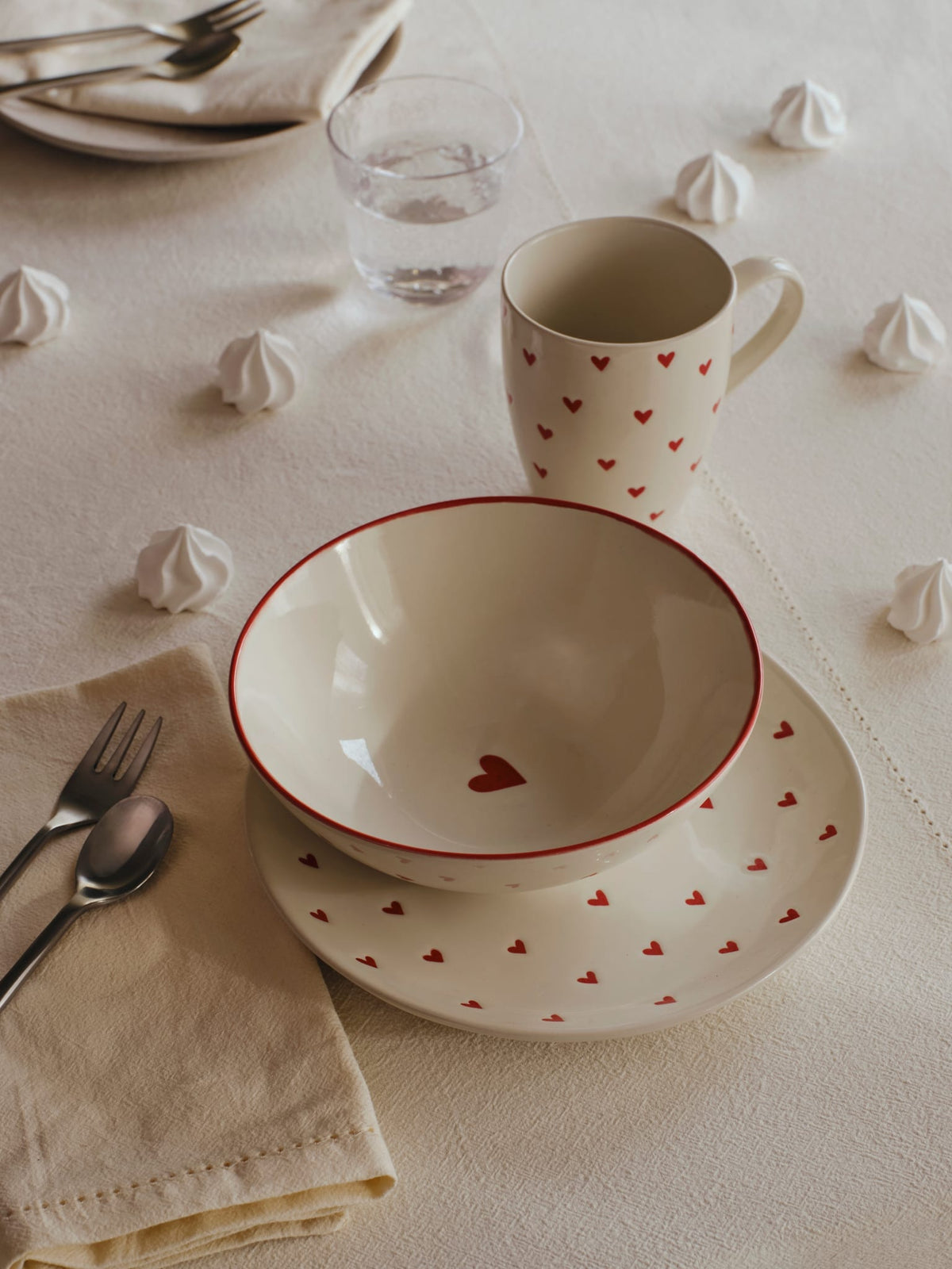 Mug en grès blanc cassé et rouge 10cm Amor - Broste Copenhagen — vue 2