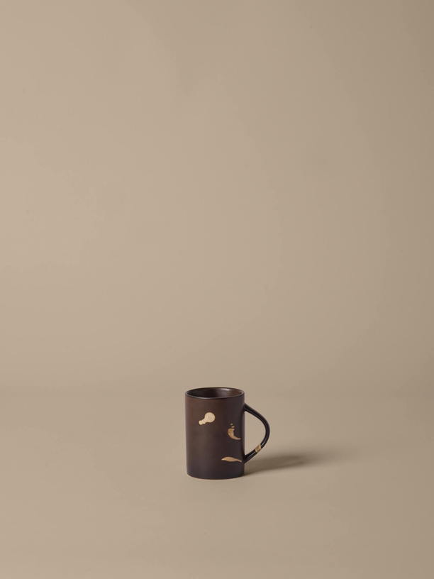 Mug en grès marron 11x7,5x10cm Koyo - Ferm living - The Cool Republic