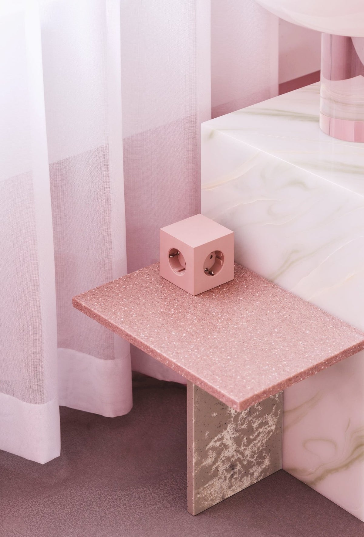 USB-C Power Strip 30W 1.8m Pink Square 1 - Avolt - The Cool Republic