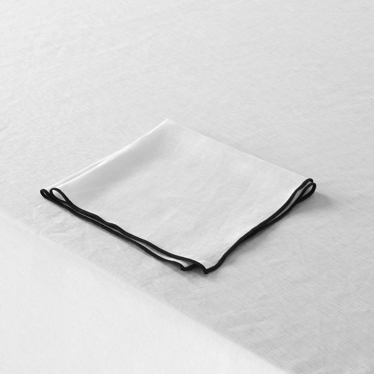 Nappe Carrée Carlina Blanc Et Gris - Madura - The Cool Republic