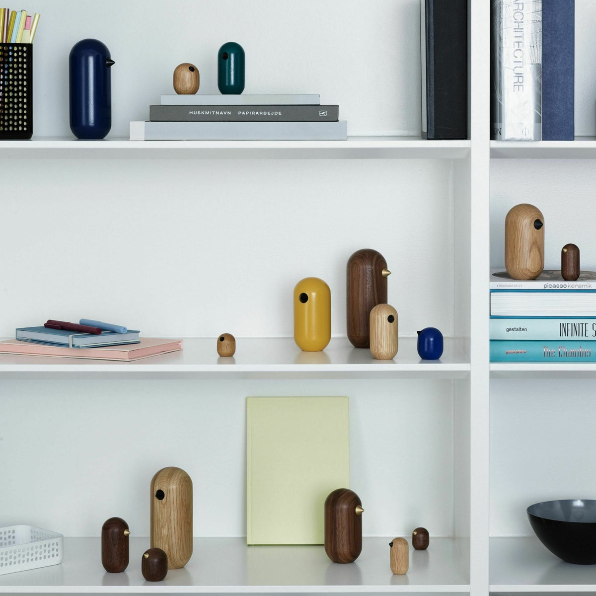 Oiseau en bois 7 cm vert Little Bird bleu vert - Normann Copenhagen - The Cool Republic