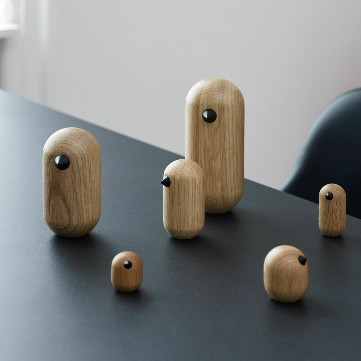 Oiseau en bois 7 cm vert Little Bird bleu vert - Normann Copenhagen - The Cool Republic