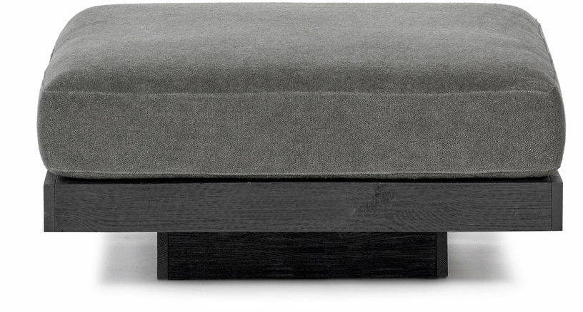 Ottoman en bois noir et aluminium avec coussin fumée 96 x 110 x 43 cm Rudolph - Serax - The Cool Republic