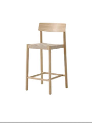 Sedia da bar in legno con seduta imbottita marrone 47x45x93cm Betty - &tradition