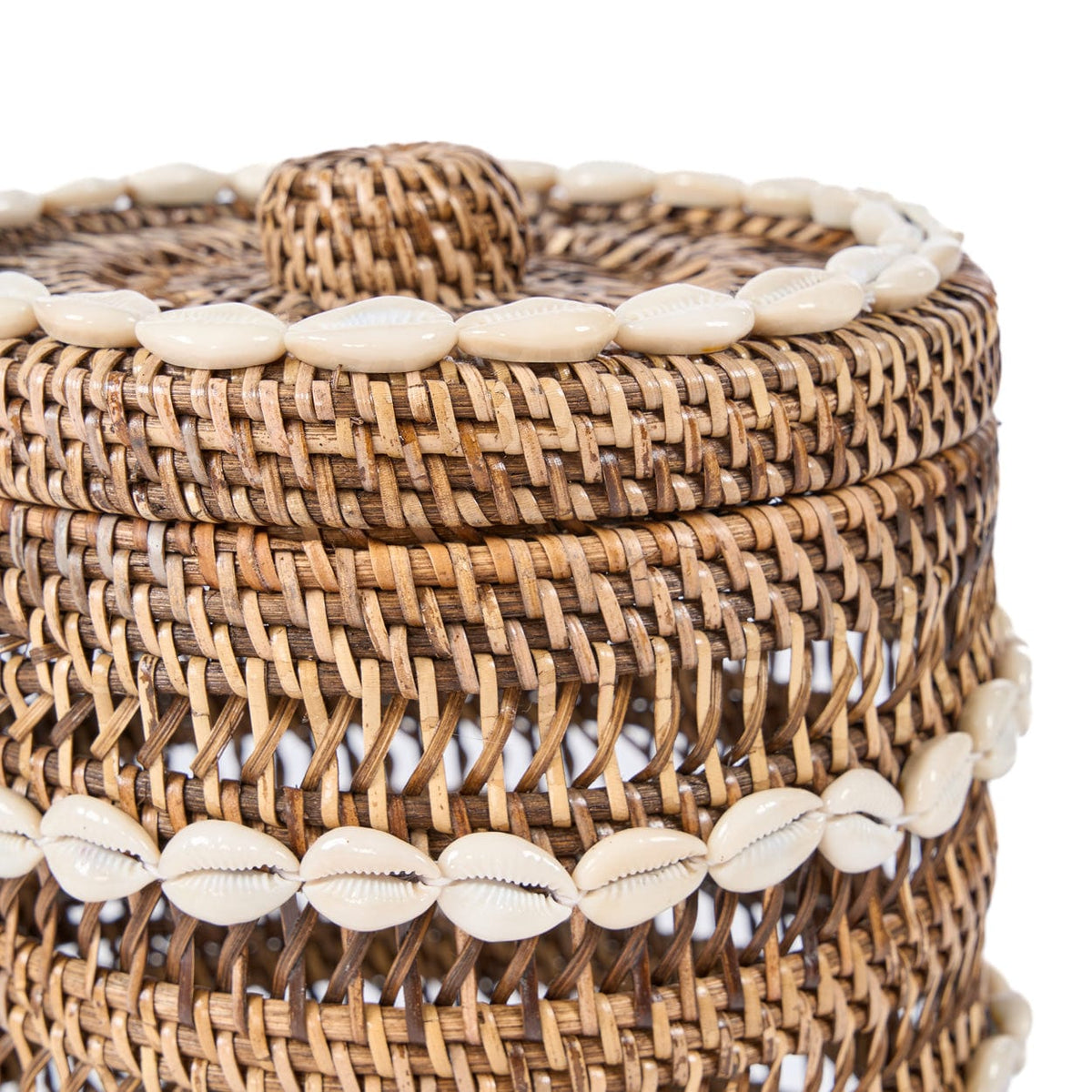 Panier à linge en coquillages et rotin naturel marron 21x21x32cm Shell - Bazar Bizar — vue 6