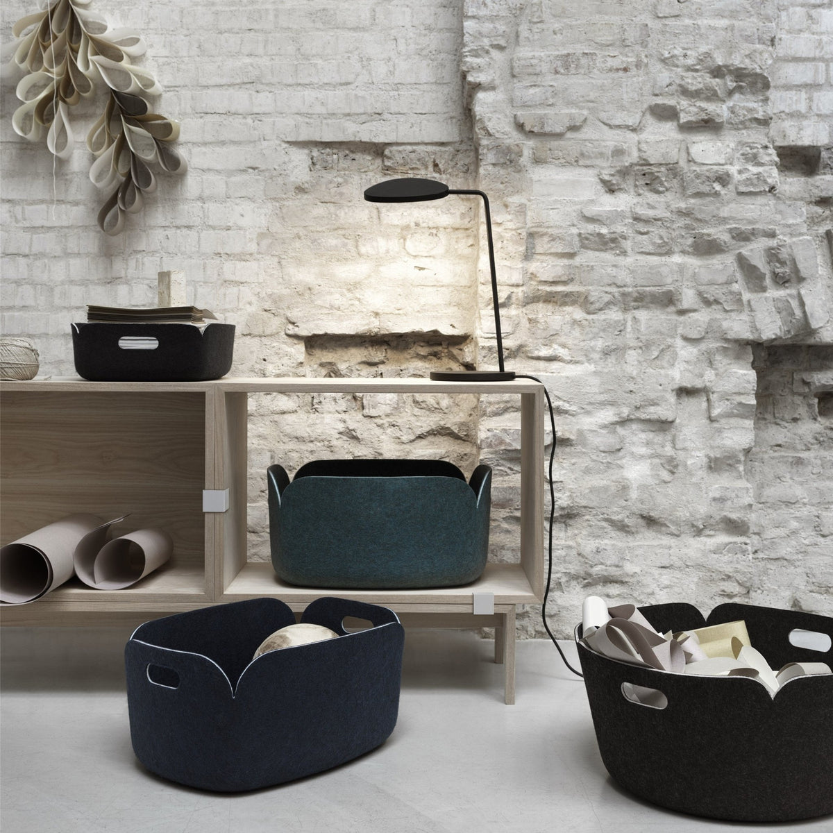 Panier de rangement recyclé rond gris Restore - Muuto - The Cool Republic