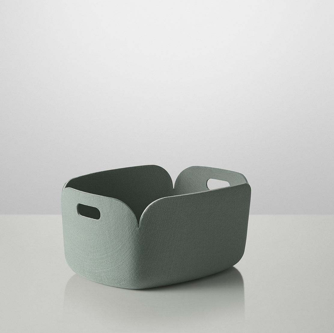 Panier de rangement recyclé vert pastel Restore - Muuto - The Cool Republic