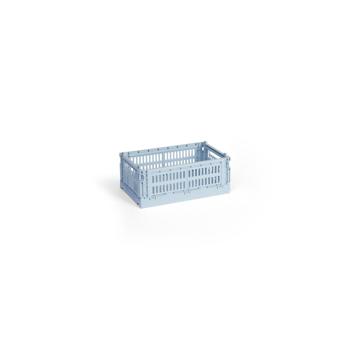 Panier en plastique recyclé bleu ciel 26,5 x 17 x 10,5 cm Colour Crate - HAY - The Cool Republic