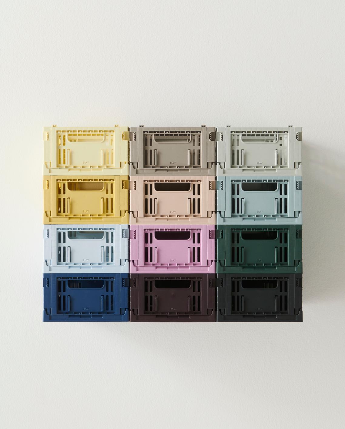 Panier en plastique recyclé bleu ciel 26,5 x 17 x 10,5 cm Colour Crate - HAY - The Cool Republic