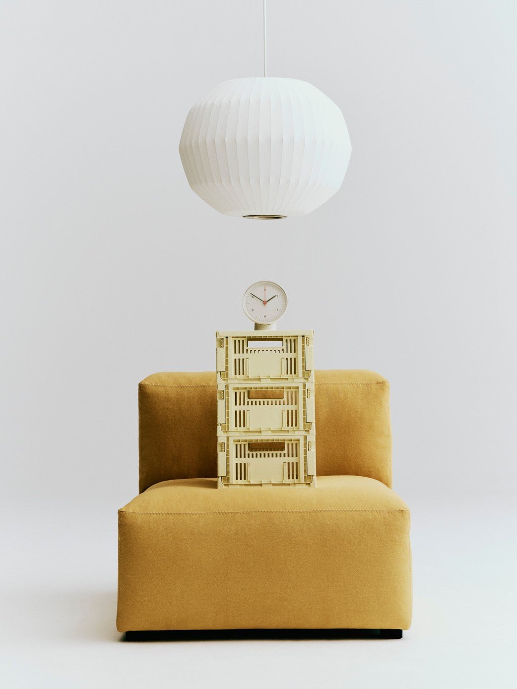 Panier en plastique recyclé jaune clair 26,5 x 34,5 x 14 cm Colour Crate - HAY - The Cool Republic
