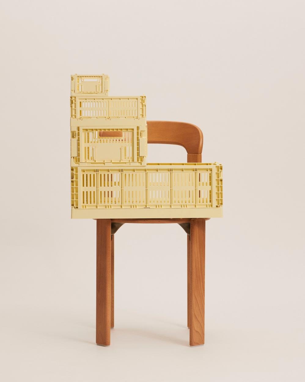 Panier en plastique recyclé jaune clair 26,5 x 34,5 x 14 cm Colour Crate - HAY - The Cool Republic