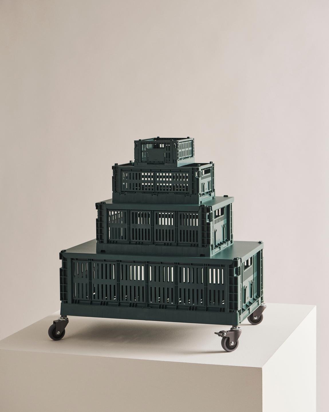 Panier en plastique recyclé vert foncé 26,5 x 17 x 10,5 cm Colour Crate - HAY - The Cool Republic